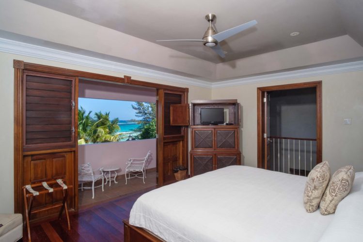 29-King-Bedroom-Upsatirs-scaled.jpg30