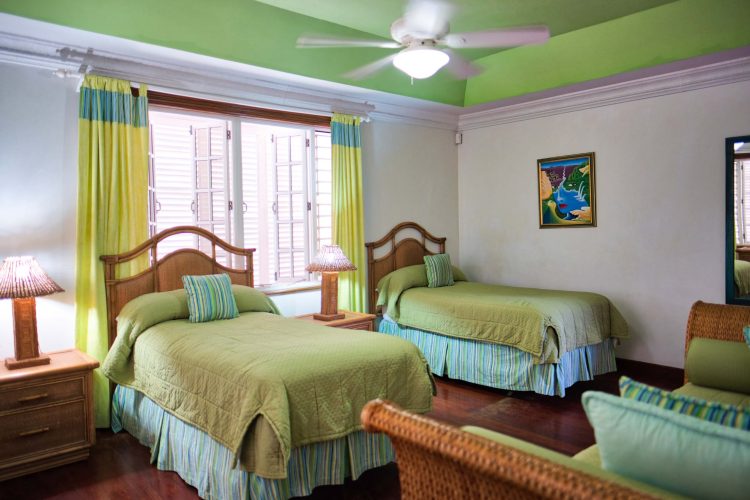 34A-3-Twin-Beds-Downstairs-scaled.jpg41