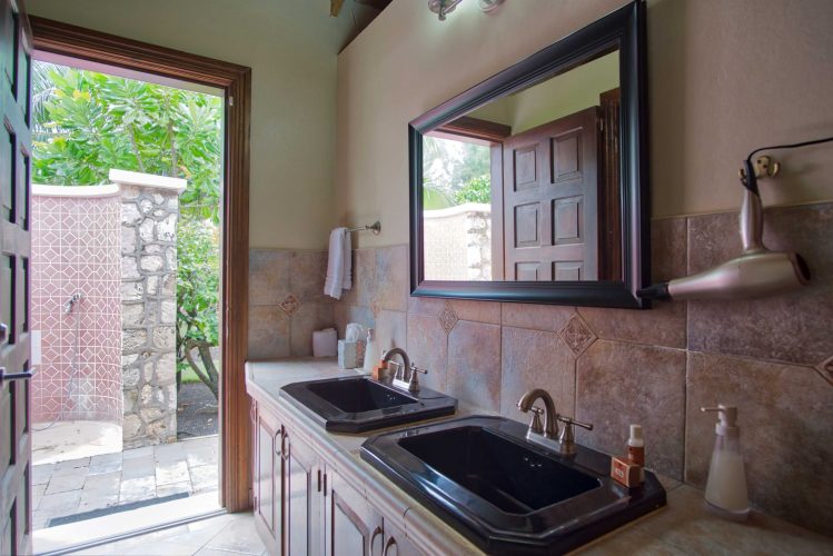 39-King-Terrace-Bathroom-scaled.jpg32