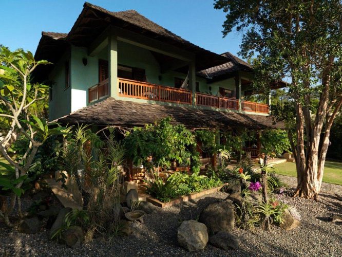 AMANOKA-EXTERIOR-HOUSE-13