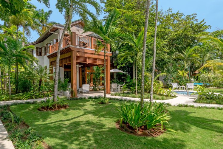 Naseberry-IDLE-AWHILE-13-1