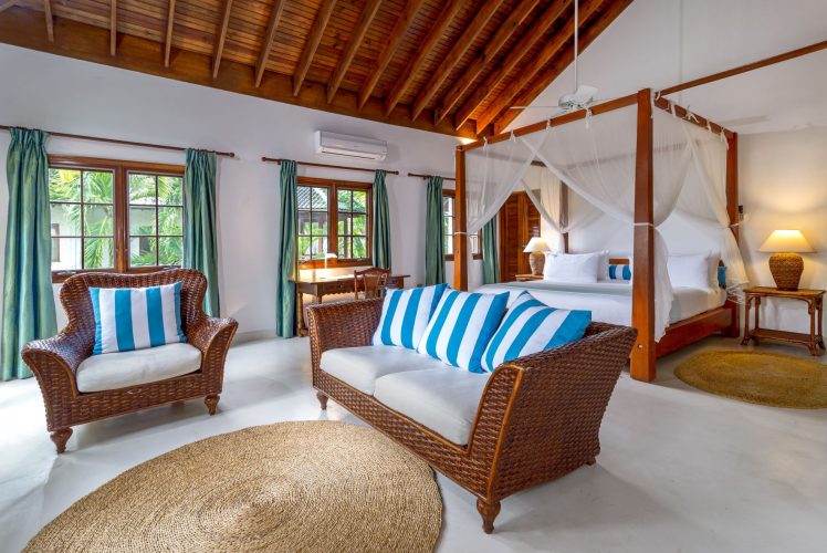 Naseberry-IDLE-AWHILE-5