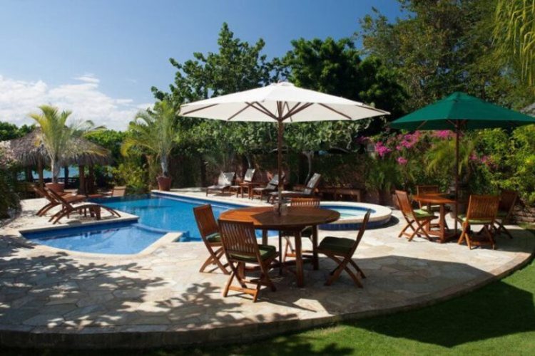 Pool with tables n chairs