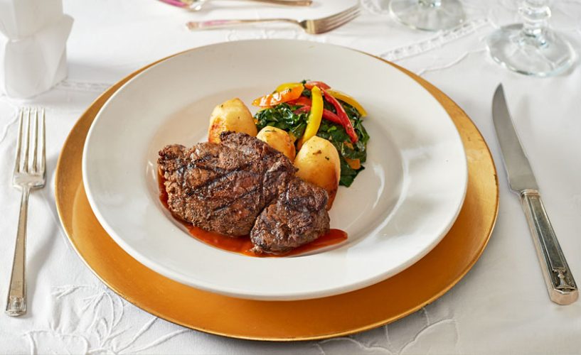 resort_food_dinner